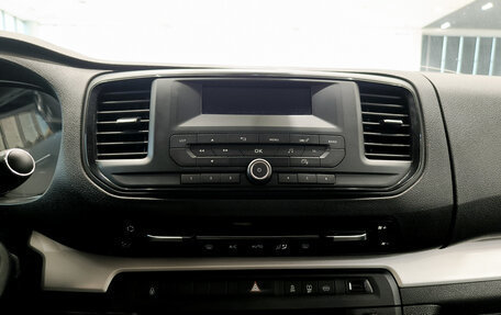 Peugeot Traveller I, 2022 год, 2 899 000 рублей, 18 фотография