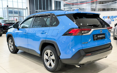 Toyota RAV4, 2019 год, 3 250 000 рублей, 11 фотография