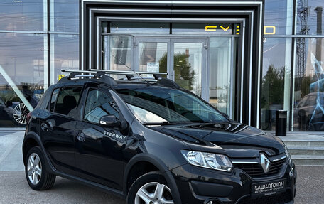 Renault Sandero II рестайлинг, 2018 год, 1 050 000 рублей, 3 фотография
