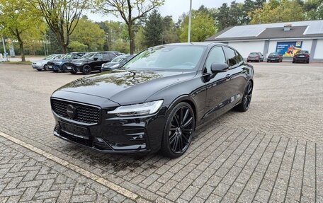 Volvo S60 III, 2022 год, 3 100 000 рублей, 1 фотография