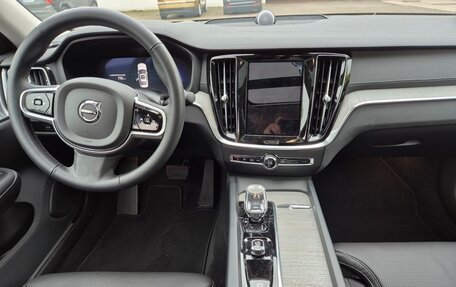 Volvo S60 III, 2022 год, 3 100 000 рублей, 8 фотография