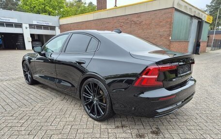 Volvo S60 III, 2022 год, 3 100 000 рублей, 6 фотография