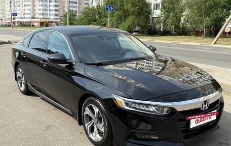 Honda Accord IX рестайлинг, 2017 год, 1 750 000 рублей, 2 фотография