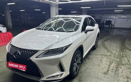 Lexus RX IV рестайлинг, 2020 год, 7 000 000 рублей, 13 фотография