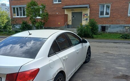 Chevrolet Cruze II, 2011 год, 450 000 рублей, 4 фотография