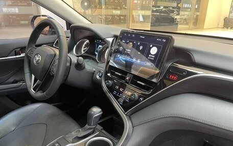 Toyota Camry, 2022 год, 2 345 000 рублей, 9 фотография