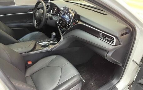 Toyota Camry, 2022 год, 2 345 000 рублей, 4 фотография