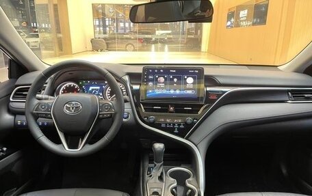 Toyota Camry, 2022 год, 2 345 000 рублей, 10 фотография