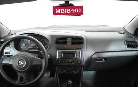 Volkswagen Polo VI (EU Market), 2013 год, 619 000 рублей, 7 фотография