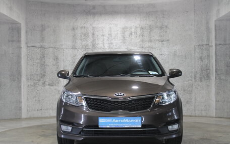 KIA Rio III рестайлинг, 2015 год, 975 000 рублей, 2 фотография