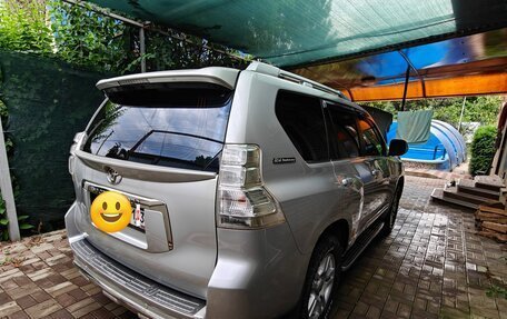 Toyota Land Cruiser Prado 150 рестайлинг 2, 2011 год, 3 050 000 рублей, 7 фотография