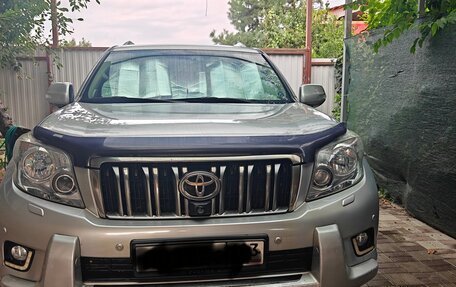 Toyota Land Cruiser Prado 150 рестайлинг 2, 2011 год, 3 050 000 рублей, 11 фотография