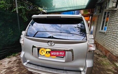 Toyota Land Cruiser Prado 150 рестайлинг 2, 2011 год, 3 050 000 рублей, 6 фотография