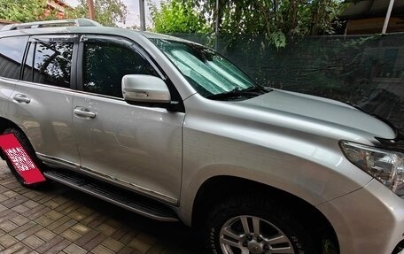 Toyota Land Cruiser Prado 150 рестайлинг 2, 2011 год, 3 050 000 рублей, 9 фотография