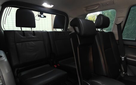Toyota Land Cruiser Prado 150 рестайлинг 2, 2011 год, 3 050 000 рублей, 23 фотография