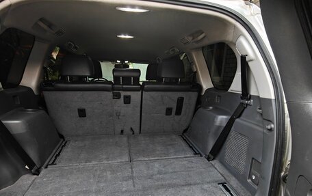 Toyota Land Cruiser Prado 150 рестайлинг 2, 2011 год, 3 050 000 рублей, 21 фотография