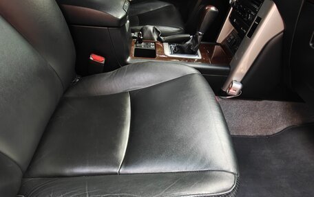 Toyota Land Cruiser Prado 150 рестайлинг 2, 2011 год, 3 050 000 рублей, 28 фотография