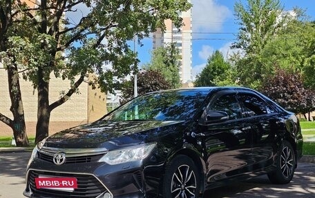 Toyota Camry, 2017 год, 2 150 000 рублей, 4 фотография