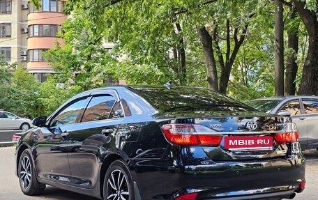 Toyota Camry, 2017 год, 2 150 000 рублей, 10 фотография