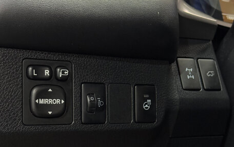 Toyota RAV4, 2017 год, 2 350 000 рублей, 9 фотография