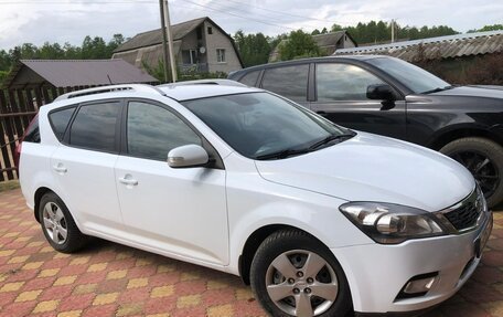 KIA cee'd I рестайлинг, 2011 год, 850 000 рублей, 1 фотография