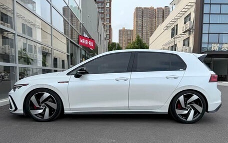 Volkswagen Golf GTI, 2022 год, 2 500 900 рублей, 2 фотография
