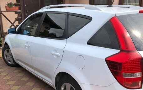 KIA cee'd I рестайлинг, 2011 год, 850 000 рублей, 4 фотография