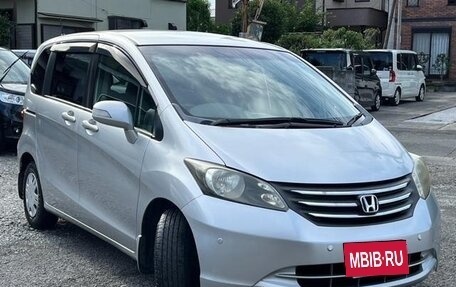 Honda Freed I, 2011 год, 789 800 рублей, 3 фотография