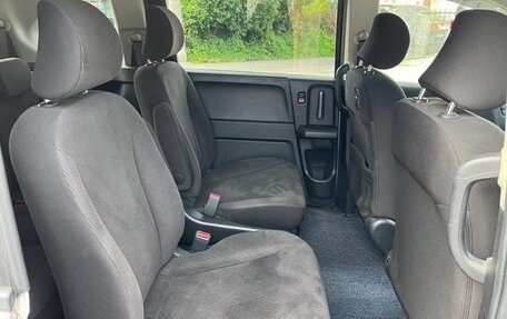 Honda Freed I, 2011 год, 789 800 рублей, 14 фотография