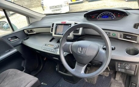 Honda Freed I, 2011 год, 789 800 рублей, 20 фотография