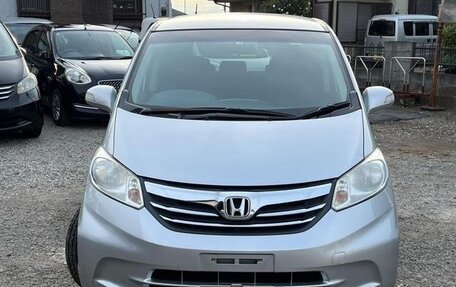 Honda Freed I, 2012 год, 804 000 рублей, 2 фотография