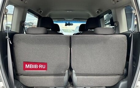 Honda Freed I, 2011 год, 789 800 рублей, 11 фотография