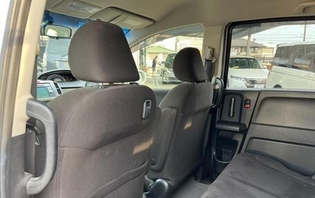 Honda Freed I, 2012 год, 804 000 рублей, 13 фотография