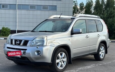 Nissan X-Trail, 2010 год, 860 000 рублей, 2 фотография