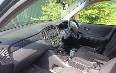 Toyota Kluger I, 2001 год, 855 000 рублей, 6 фотография