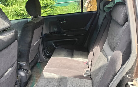 Toyota Kluger I, 2001 год, 855 000 рублей, 7 фотография