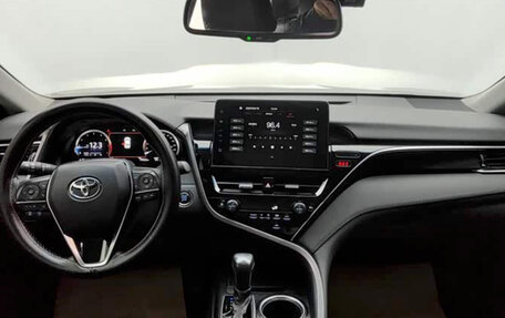 Toyota Camry, 2021 год, 2 530 900 рублей, 7 фотография