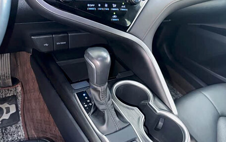 Toyota Camry, 2021 год, 2 250 000 рублей, 9 фотография