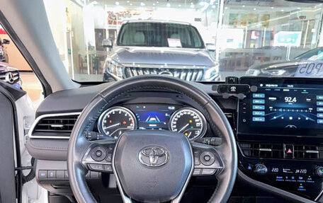 Toyota Camry, 2021 год, 2 250 000 рублей, 12 фотография