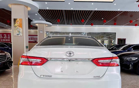 Toyota Camry, 2021 год, 2 250 000 рублей, 15 фотография