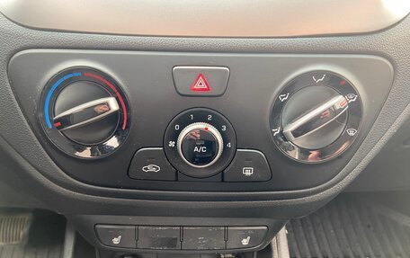 Hyundai Solaris II рестайлинг, 2018 год, 1 398 000 рублей, 17 фотография
