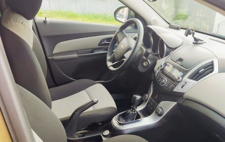 Chevrolet Cruze II, 2013 год, 740 000 рублей, 2 фотография