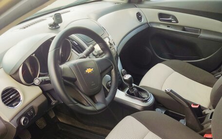 Chevrolet Cruze II, 2013 год, 740 000 рублей, 4 фотография