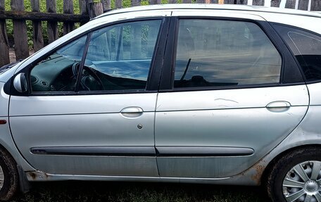 Renault Scenic III, 2002 год, 220 000 рублей, 3 фотография