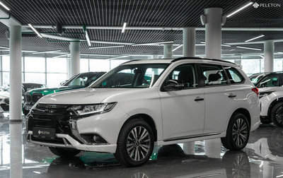 Mitsubishi Outlander III рестайлинг 3, 2022 год, 3 100 000 рублей, 1 фотография