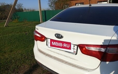 KIA Rio III рестайлинг, 2013 год, 750 000 рублей, 2 фотография