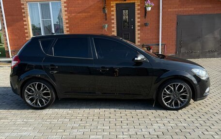KIA cee'd I рестайлинг, 2010 год, 920 000 рублей, 2 фотография