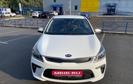 KIA Rio IV, 2018 год, 1 200 000 рублей, 3 фотография