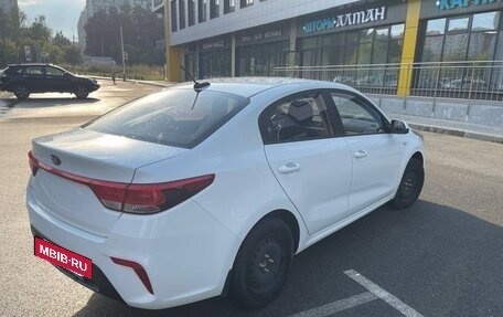 KIA Rio IV, 2018 год, 1 200 000 рублей, 8 фотография