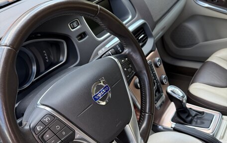 Volvo V40 II рестайлинг, 2013 год, 2 000 000 рублей, 4 фотография